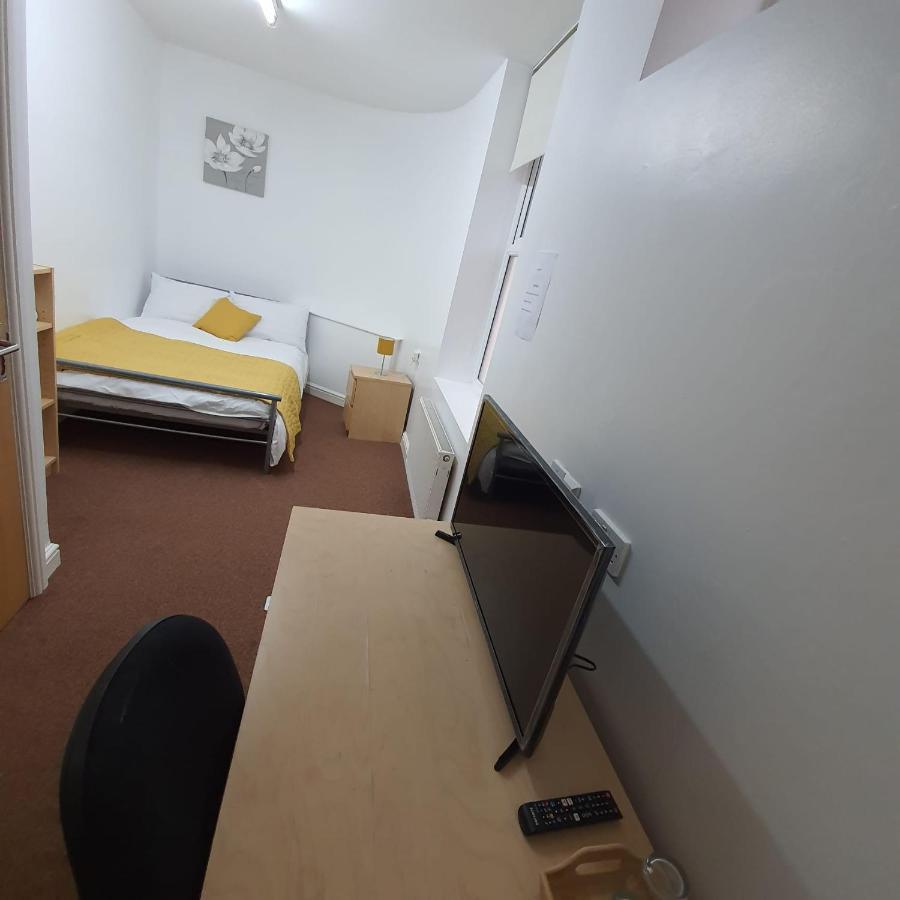 D19 Sangha Hall Leicester Esterno foto