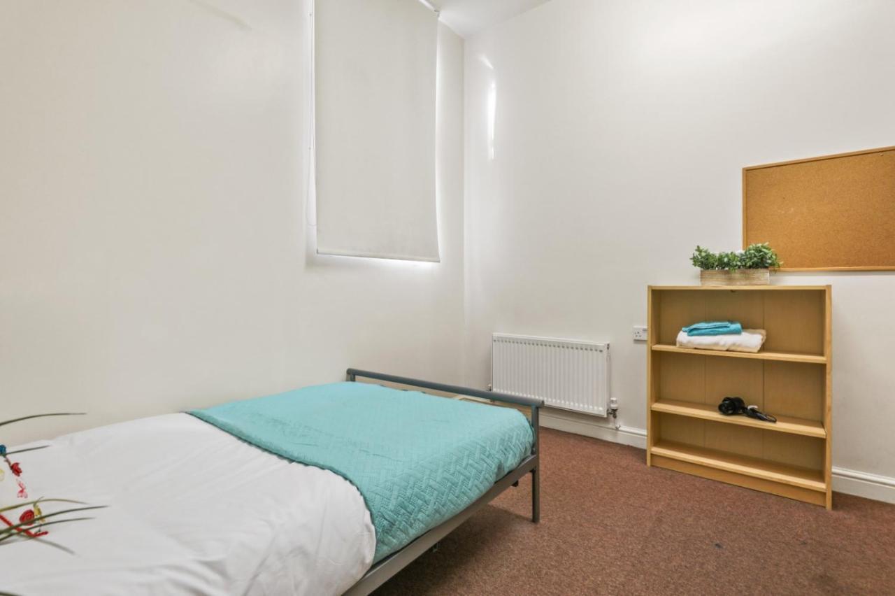 D19 Sangha Hall Leicester Esterno foto