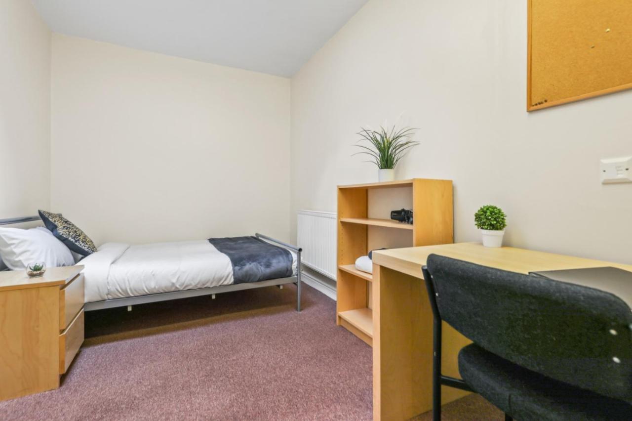 D19 Sangha Hall Leicester Esterno foto